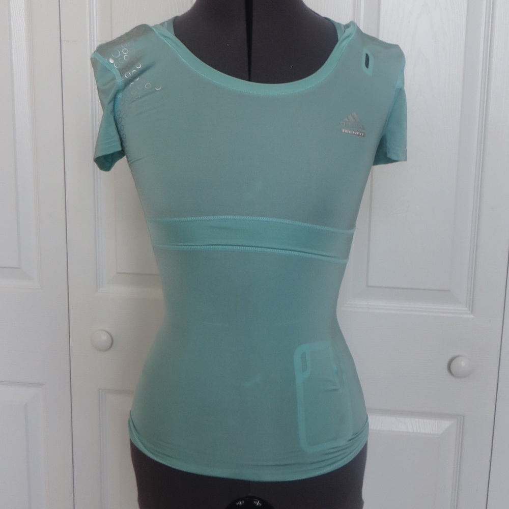 Adidas Light Blue Top Short Sleeve Cross Back • Size XS 🔴